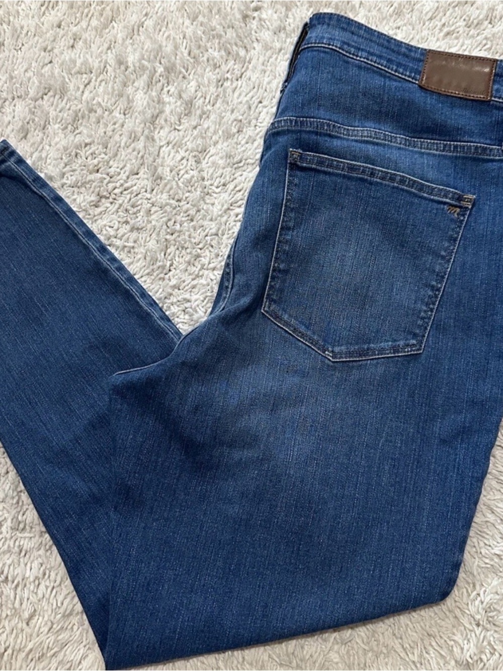 Madewell Women's curvy high rise skinny crop Jeans in Dark Blue Denim size 33T